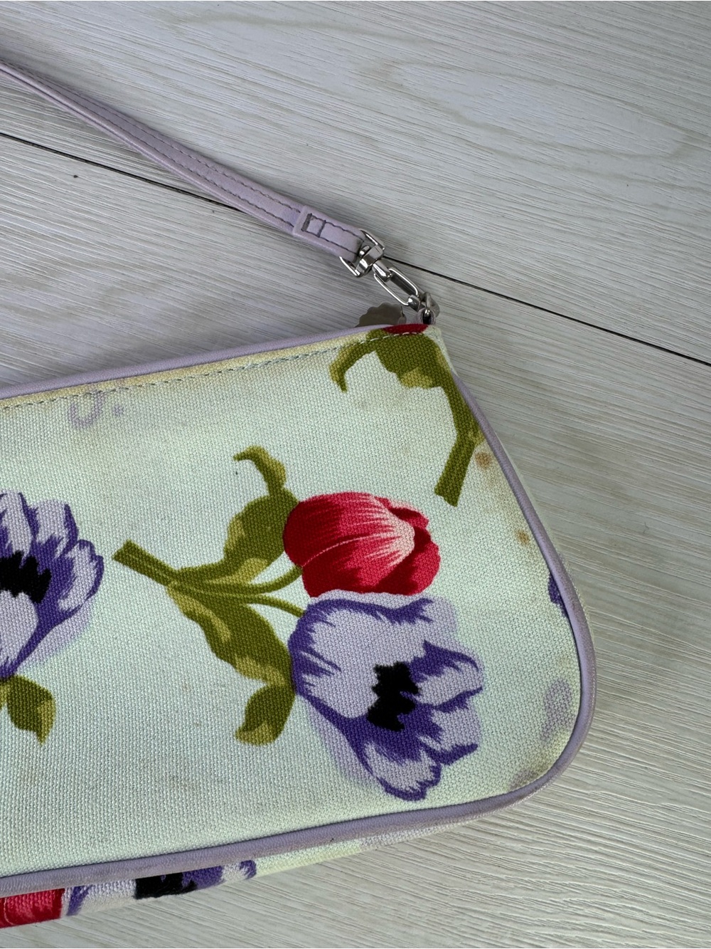 vintage Lulu Guinness canvas top handle bag in a floral print - Picture 6 of 9